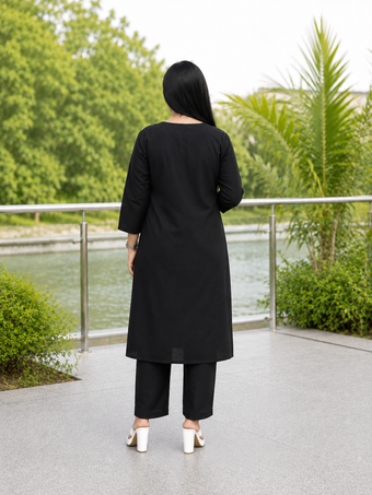 Women Cotton Blend Kurti Pant Dupatta Set