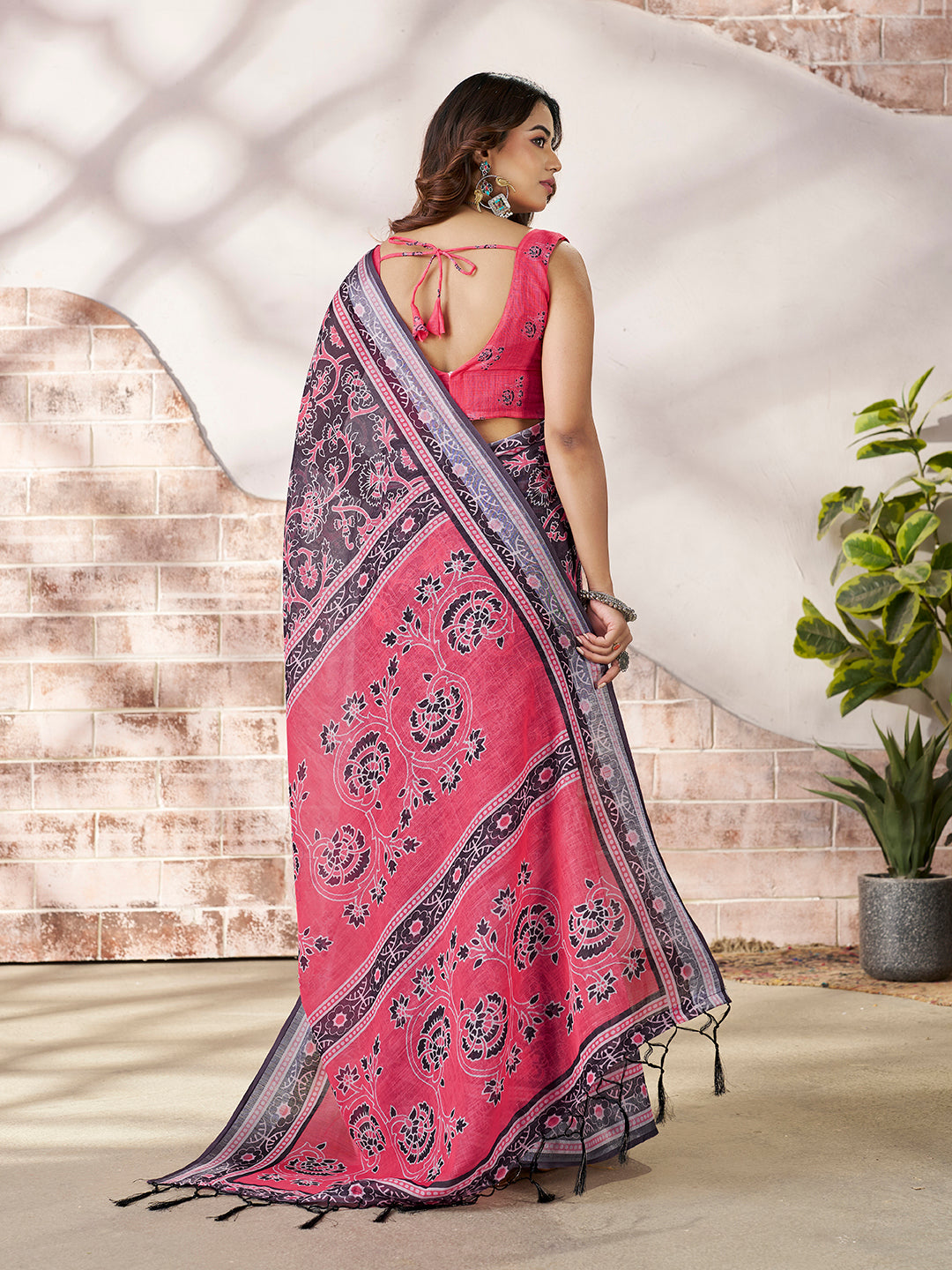 Premium Charcoal Grey Digital Print Saree with Pink Pallu