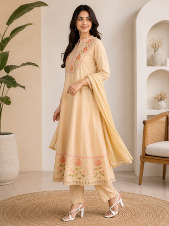 Women ‘s Cotton Embroidered Kurta Set
