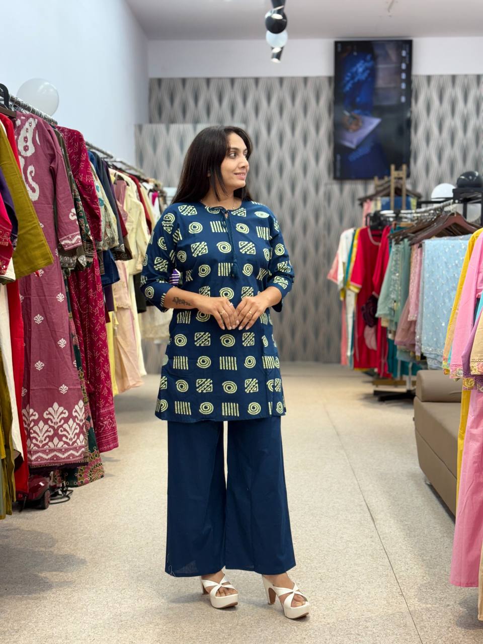 Navy Blue Printed Kurta with Matching Pants